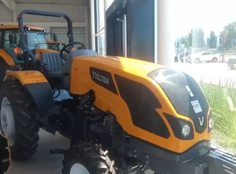 Tractor Valtra A73F, año 0