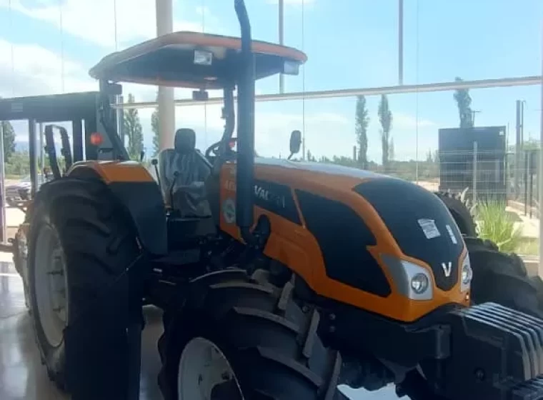 Tractor Valtra A850, año 0