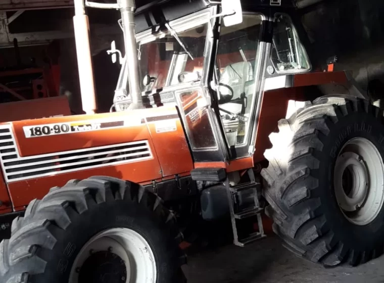 Tractor Fiat 180-90, año 1995
