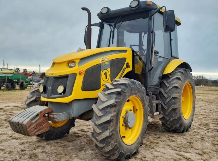 Tractor Pauny 180 A, año 1