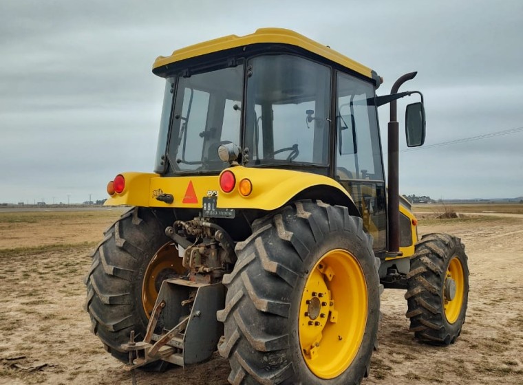 Tractor Pauny 180 A, año 1