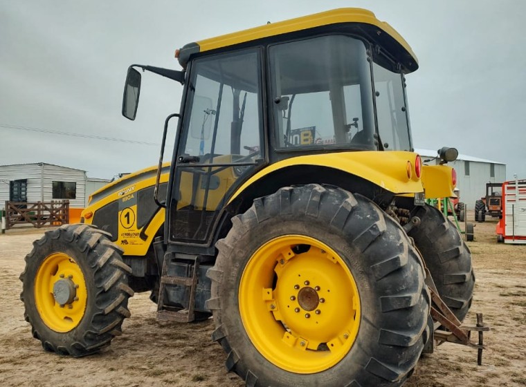 Tractor Pauny 180 A, año 1