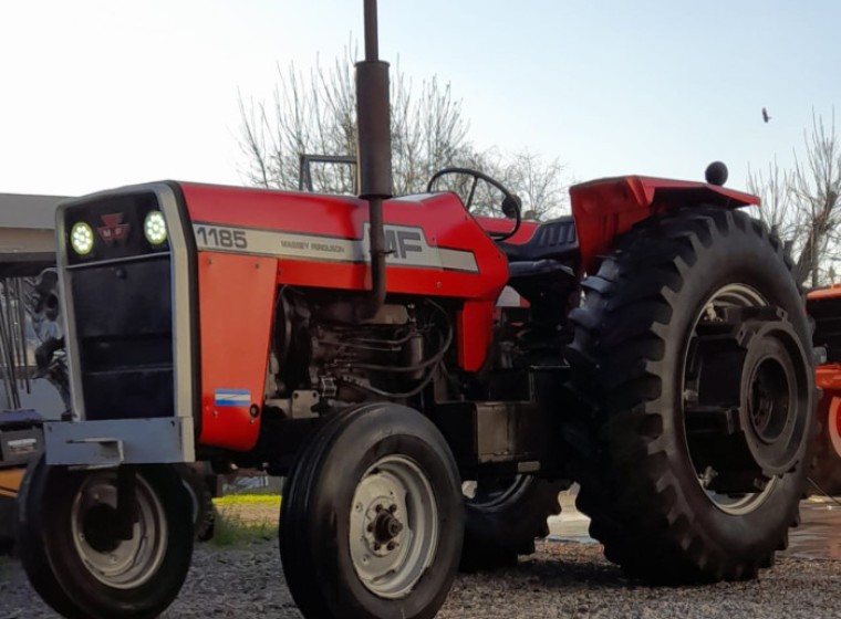 Tractor Massey Ferguson 1185, año 1989