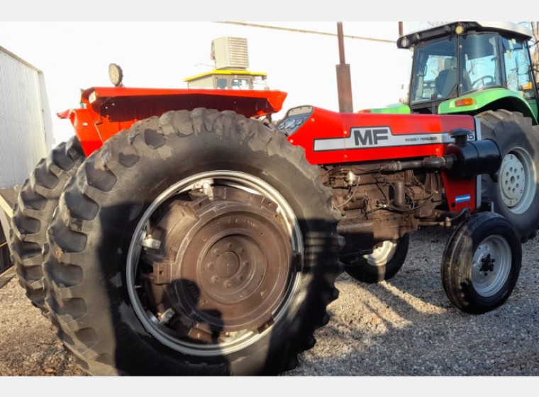 Tractor Massey Ferguson 1185, año 1989