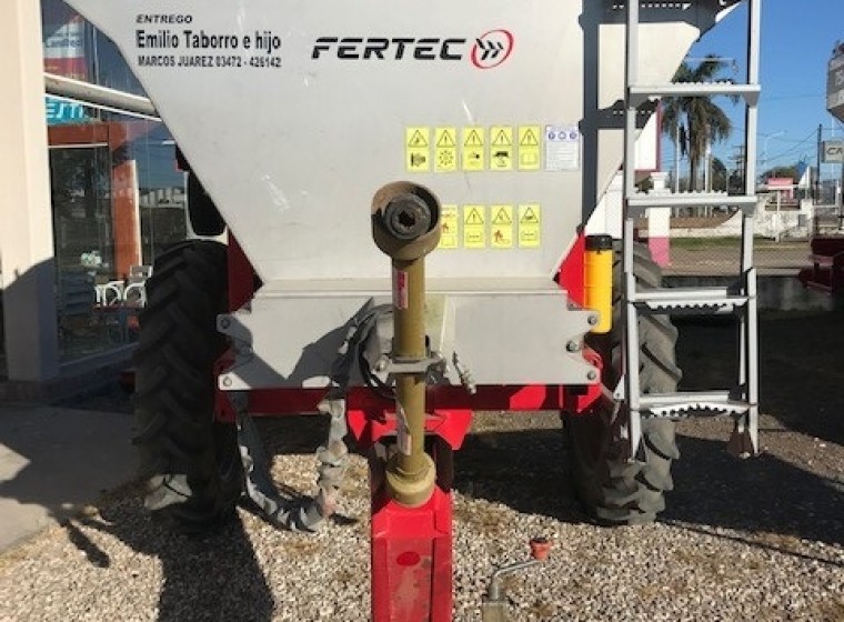 Fertilizadora Fertec FERTEC 4500 S5, año 2017