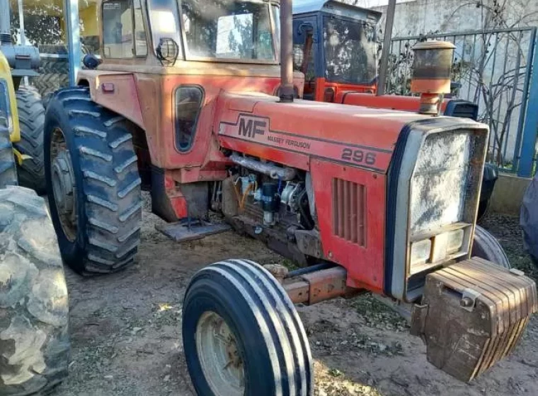 Tractor Massey Ferguson 296, año 1996
