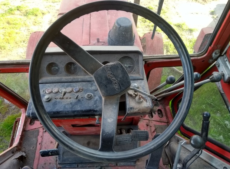 Tractor Belarus 85, año 1