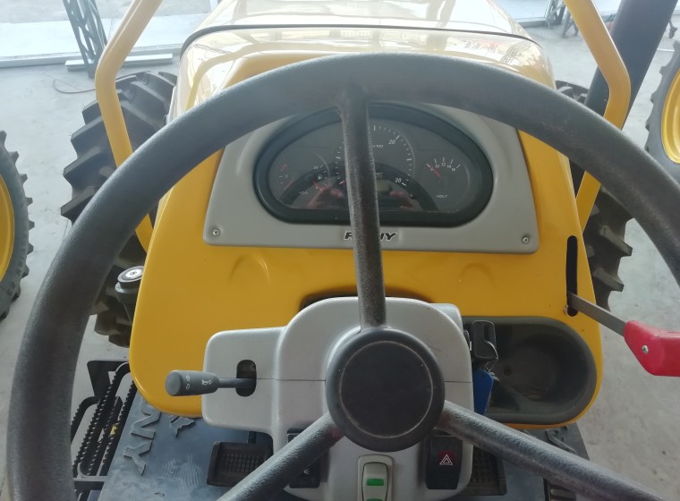 Tractor Pauny 210 A sin cabina, año 0