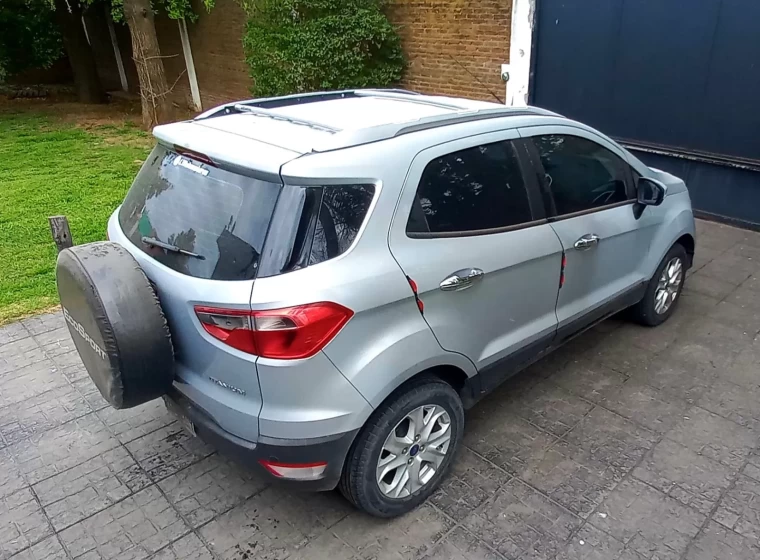 Vehículo Ford Ecosport Titanium 1.6, año 2013