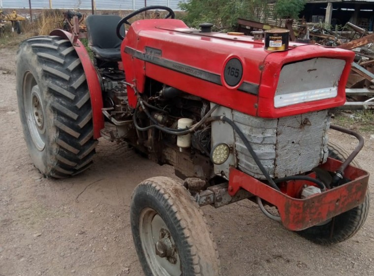 Tractor Massey Ferguson 165, año 1976