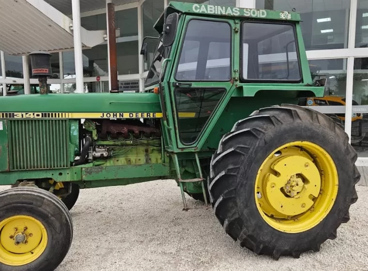 Tractor John Deere 3140, año 1987