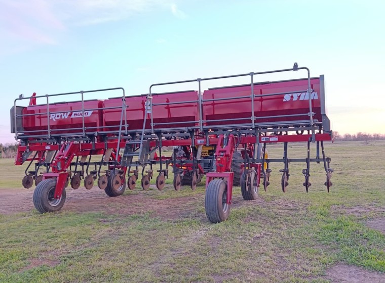 Fertilizadora Syra ROW 6000, año 0