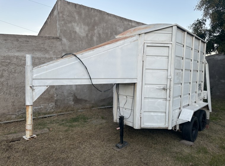 Acoplado La Colonia 2 caballos, año 2019