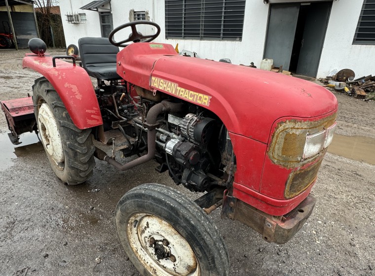 Tractor Taishan 18, año 1