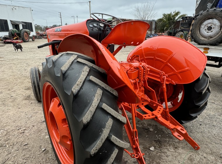 Tractor Fiat 450 Special, año 1