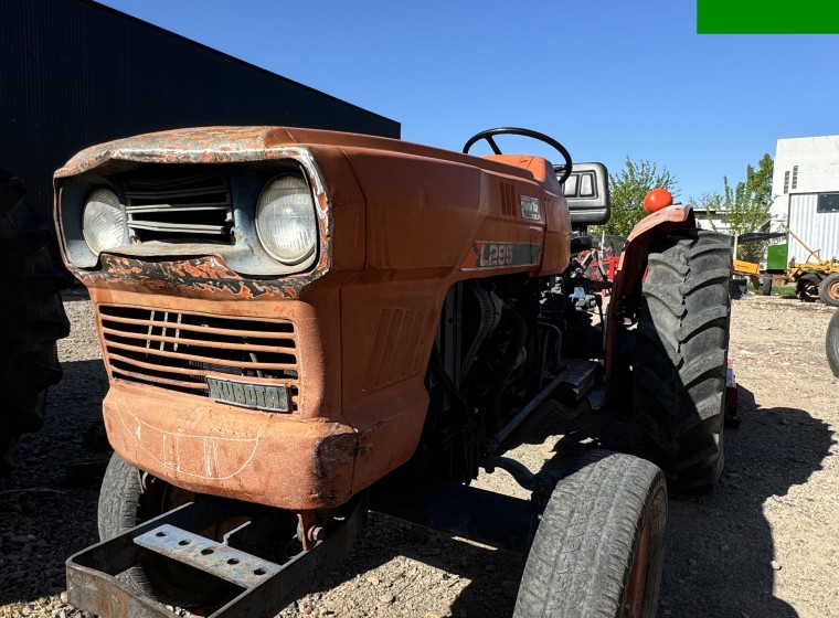 Tractor Kubota L295, año 1