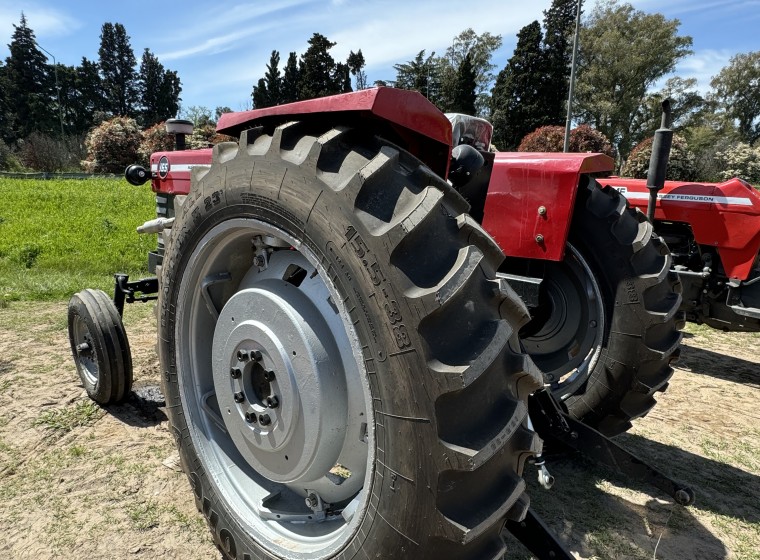 Tractor Massey Ferguson 165, año 1