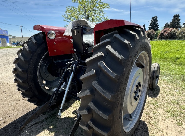 Tractor Massey Ferguson 165, año 1