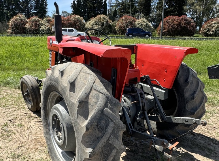 Tractor Massey Ferguson 155, año 1