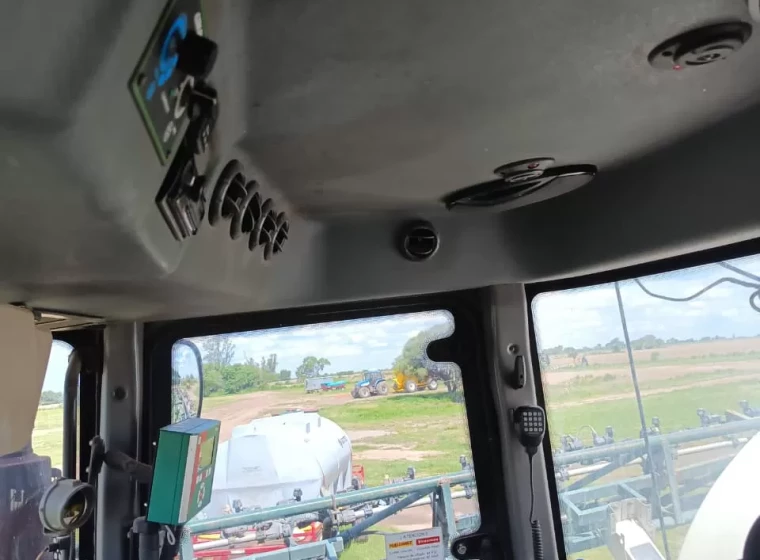 Pulverizadora Metalfor M7040 + Weedit, año 2015
