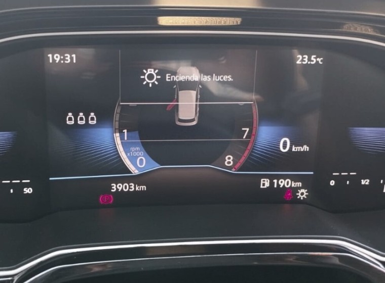 Vehículo Volkswagen Nivus Comfort, año 2024