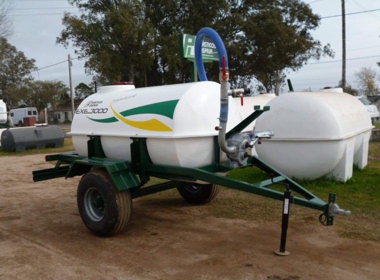 Fertilizadora Plásticos Laspiur EXE 3000, año 0