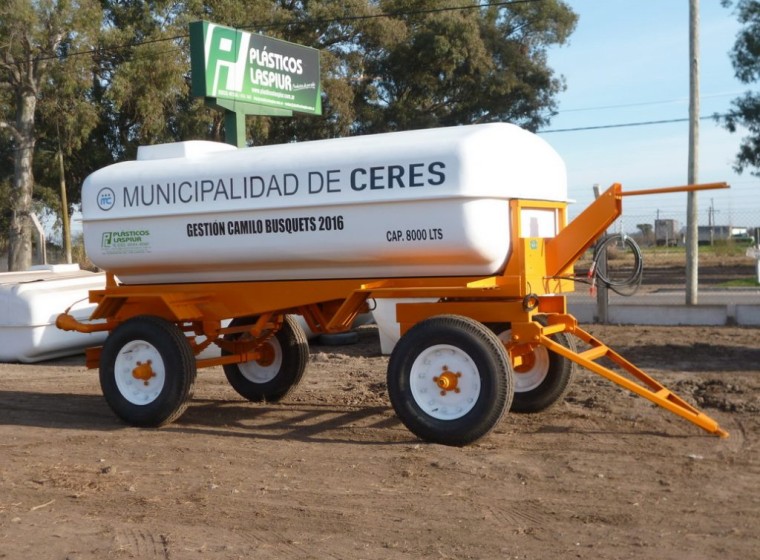 Acoplado Plásticos Laspiur para riego 8.000 lts, año 0