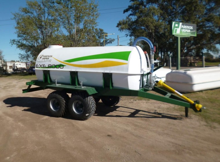 Fertilizadora Plásticos Laspiur EXE 8000, año 0