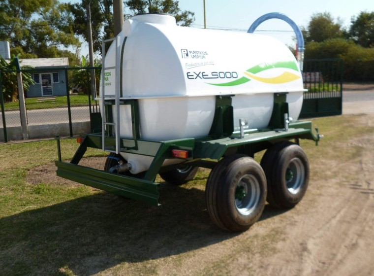 Fertilizadora Plásticos Laspiur EXE 5000, año 0