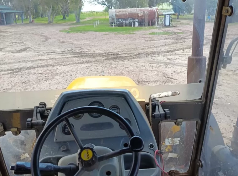 Tractor Pauny EVO 250 A, año 2016