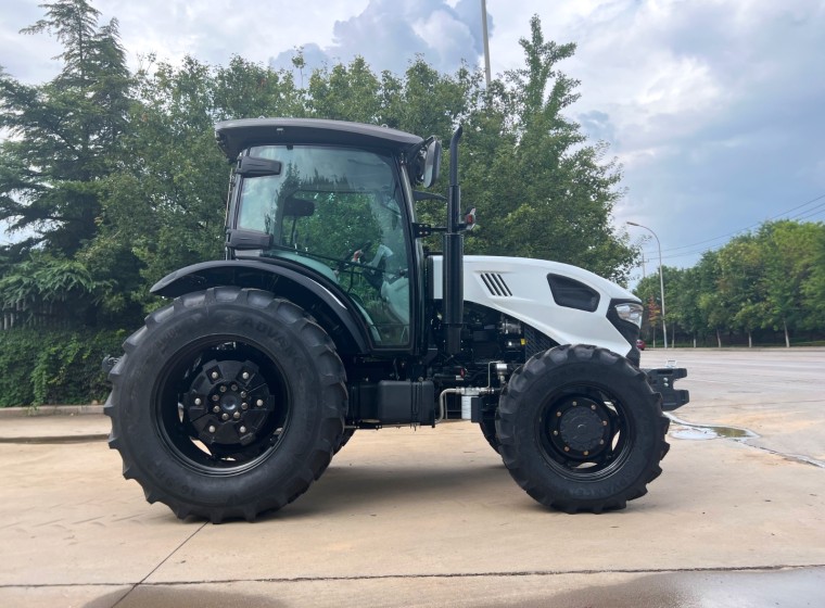 Tractor Bronco 1004, año 0