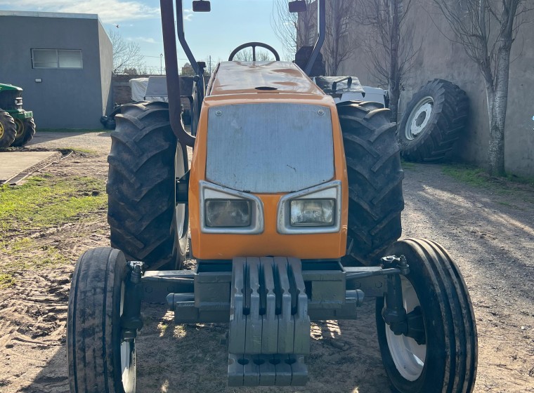 Tractor Valtra A850, año 2010