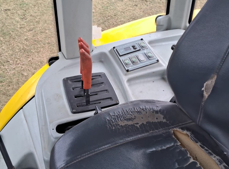 Tractor Pauny Audaz 2200, año 2019