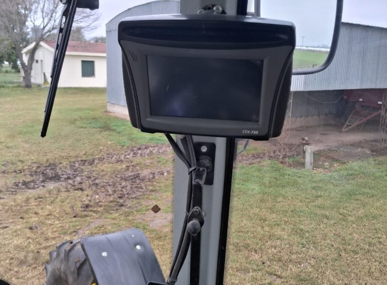 Tractor Pauny Audaz 2200, año 2019