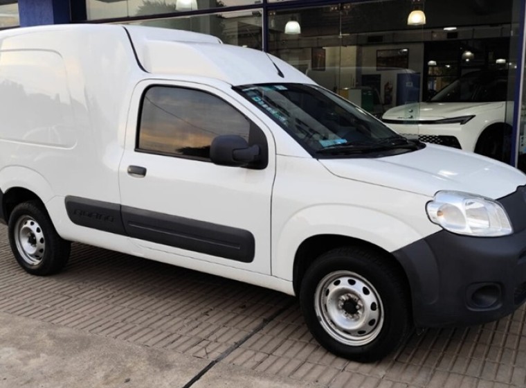 Vehículo Fiat Fiorino Evo Top, año 2017