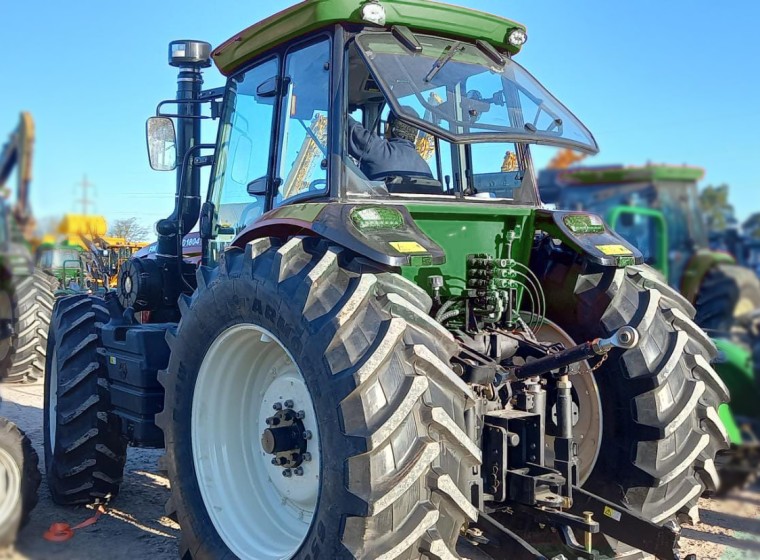Tractor Chery RS 1804, año 0