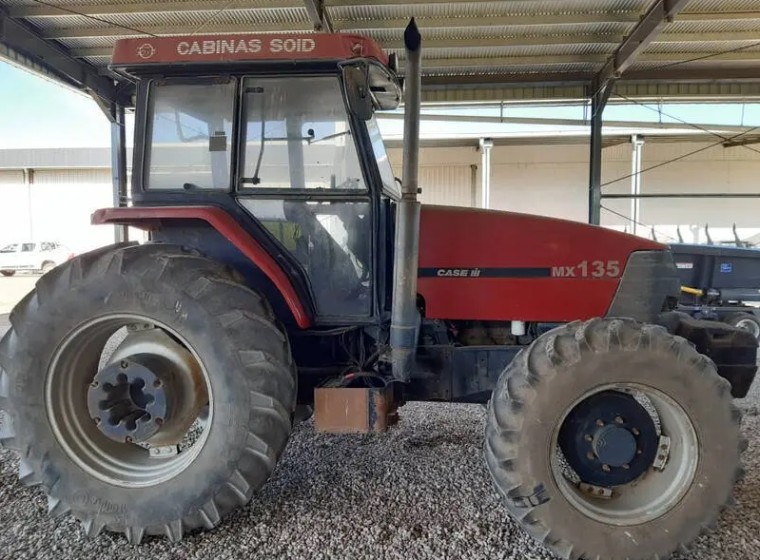 Tractor Case MX 135, año 1997