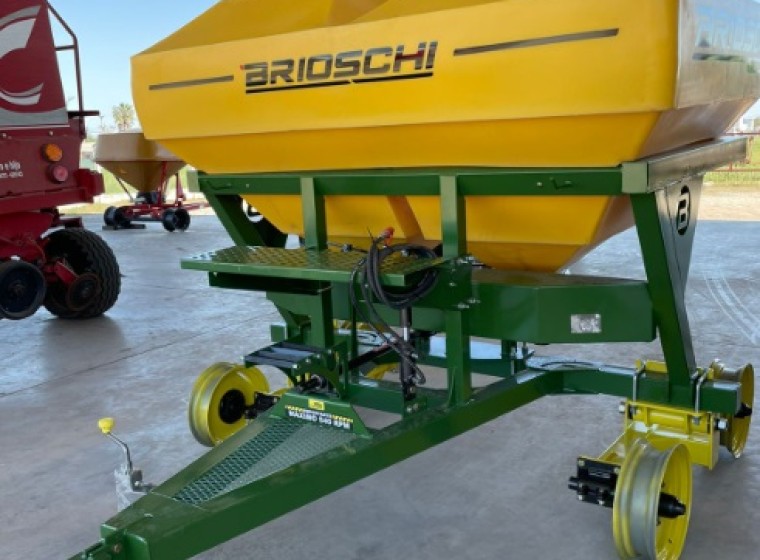 Fertilizadora Brioschi F-3000, año 0