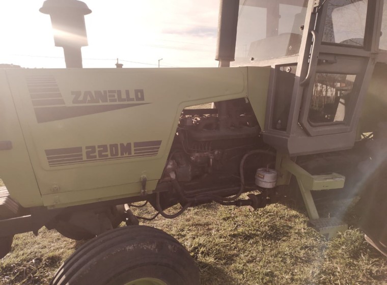 Tractor Zanello 220M, año 1