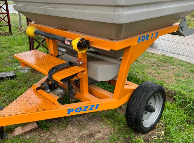 Fertilizadora Pozzi EDR 1500, año 0