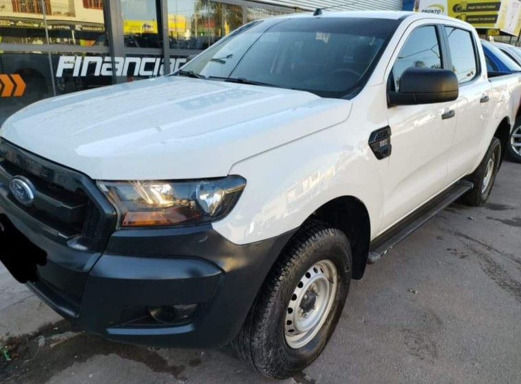 Pick-up Ford Ranger XL Safety, año 2018