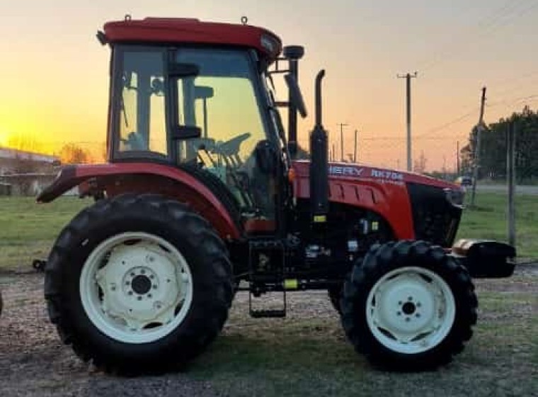 Tractor Chery RK 704, año 0