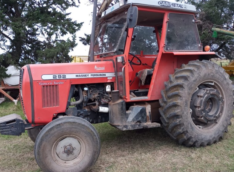 Tractor Massey Ferguson 297, año 1