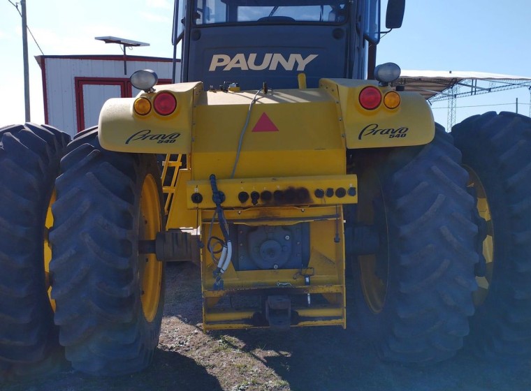 Tractor Pauny Bravo 540, año 2018