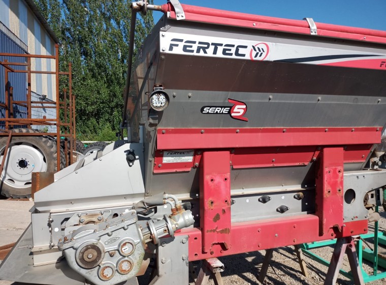 Fertilizadora Fertec F3000 S5, año 2018