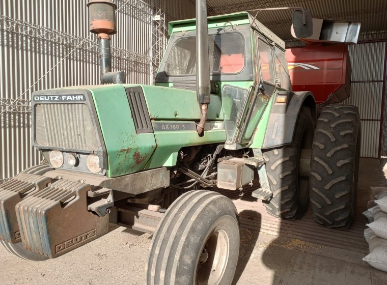 Tractor Deutz Fahr AX 160 S, año 1