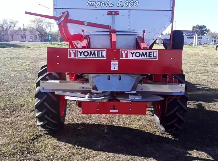Fertilizadora Yomel Impala 5000, año 0