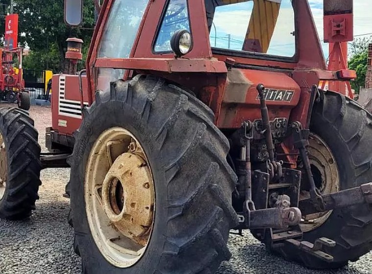 Tractor Fiat 980DT, año 1