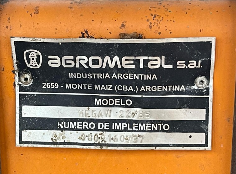Sembradora Agrometal TX Mega 2235, año 2016