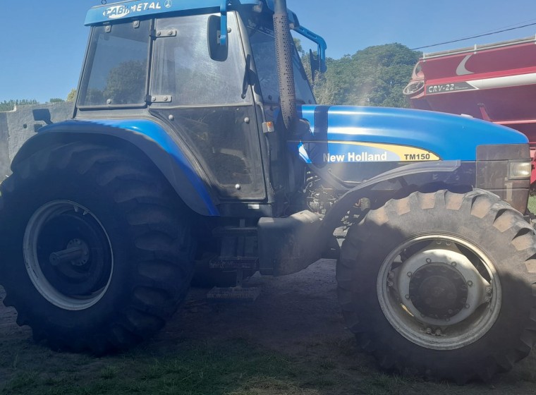 Tractor New Holland TM150, año 2006